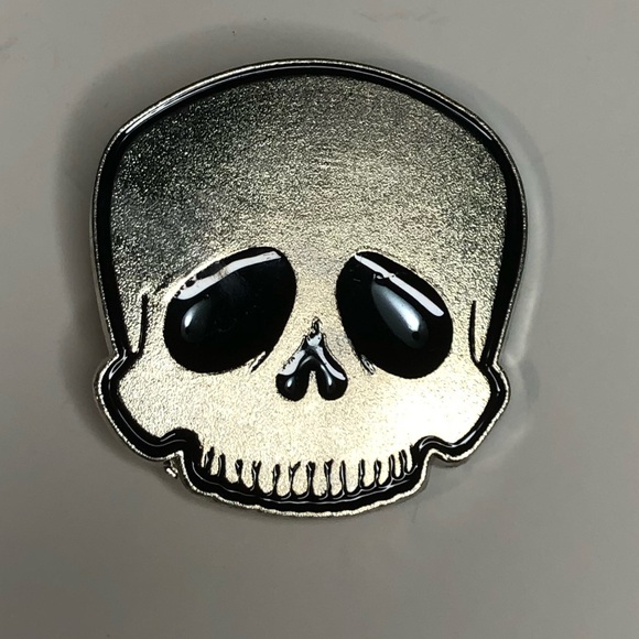 Deadly Dames by Micheline Pitt silver and black skull clothing clip rare - Picture 11 of 12